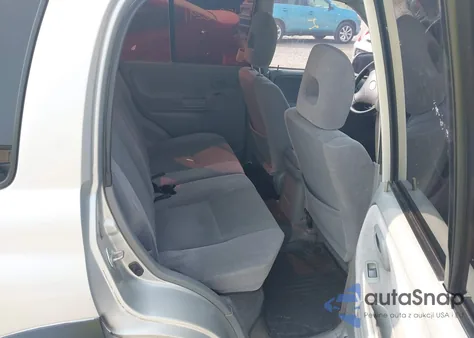 2003 Suzuki Grand Vitara z USA, uszkodzony, nr VIN JS3TD62V234101066